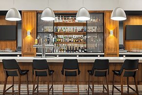 American Hotel Atlanta Downtown, Tapestry Collection Hilton