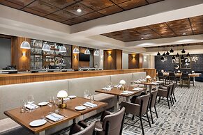 American Hotel Atlanta Downtown, Tapestry Collection Hilton