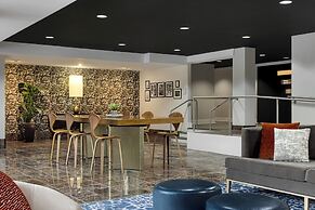 American Hotel Atlanta Downtown, Tapestry Collection Hilton