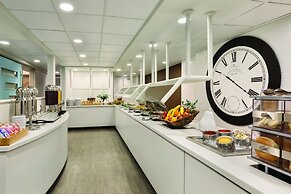 American Hotel Atlanta Downtown, Tapestry Collection Hilton