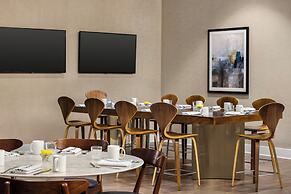 American Hotel Atlanta Downtown, Tapestry Collection Hilton