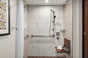 American Hotel Atlanta Downtown, Tapestry Collection Hilton