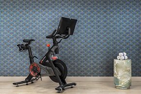 American Hotel Atlanta Downtown, Tapestry Collection Hilton