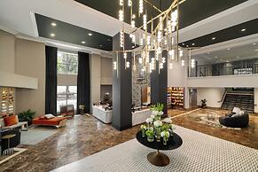 American Hotel Atlanta Downtown, Tapestry Collection Hilton