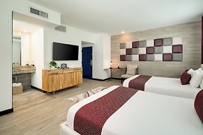 Catalina Hotel & Beach Club