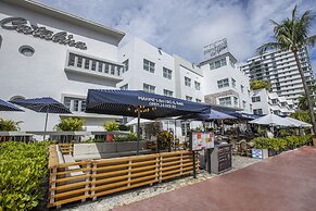 Catalina Hotel & Beach Club