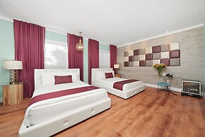 Catalina Hotel & Beach Club