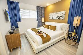 Catalina Hotel & Beach Club