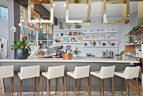 Catalina Hotel & Beach Club