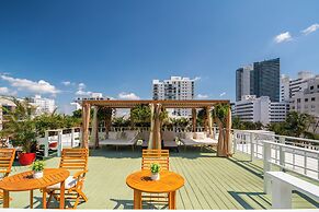 Catalina Hotel & Beach Club