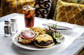 Catalina Hotel & Beach Club