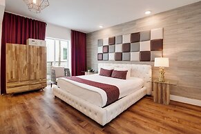 Catalina Hotel & Beach Club