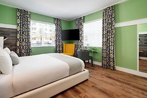 Catalina Hotel & Beach Club