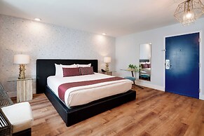 Catalina Hotel & Beach Club