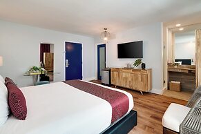 Catalina Hotel & Beach Club