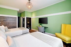 Catalina Hotel & Beach Club