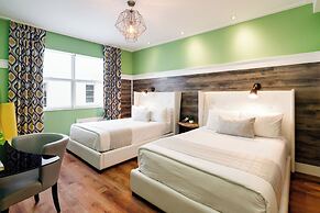 Catalina Hotel & Beach Club