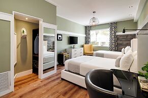 Catalina Hotel & Beach Club