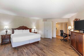 Best Western Plus Steeplegate Inn