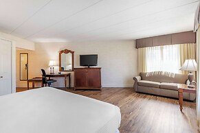 Best Western Plus Steeplegate Inn