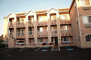 Howard Johnson by Wyndham Salinas