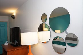 Howard Johnson by Wyndham Salinas