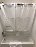 Howard Johnson by Wyndham Salinas