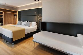 Catalonia Giralda Hotel