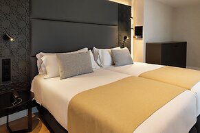 Catalonia Giralda Hotel