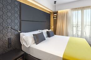 Catalonia Giralda Hotel