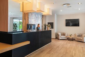 Catalonia Giralda Hotel