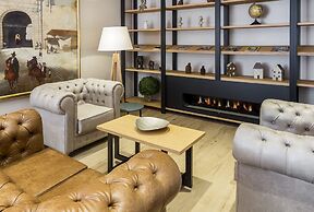 Catalonia Giralda Hotel