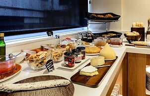 Catalonia Giralda Hotel