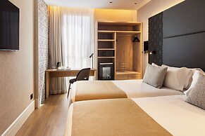 Catalonia Giralda Hotel