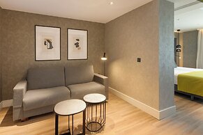 Catalonia Giralda Hotel