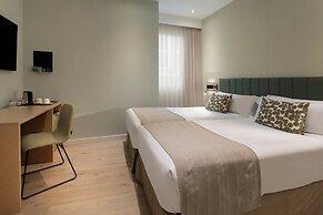 Catalonia Giralda Hotel