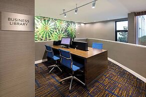 Courtyard by Marriott Addison Midway