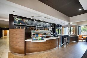 Courtyard by Marriott Addison Midway