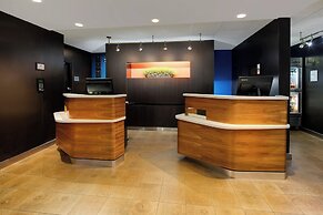 Courtyard by Marriott Addison Midway
