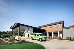 Courtyard by Marriott Addison Midway
