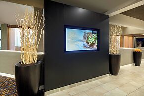 Courtyard by Marriott Addison Midway