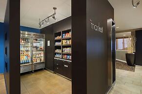 Courtyard by Marriott Addison Midway