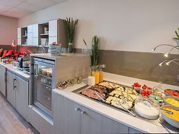 Mercure Nice Marche aux Fleurs