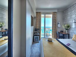 Mercure Nice Marche aux Fleurs