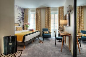 Mercure Nice Marche aux Fleurs
