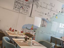 Mercure Nice Marche aux Fleurs