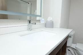 Holiday Inn Express Detroit-Birmingham by IHG