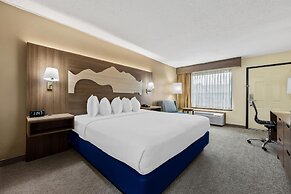 Best Western Center Pointe Inn