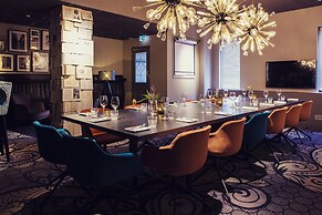 Carlton Square Hotel