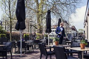 Carlton Square Hotel